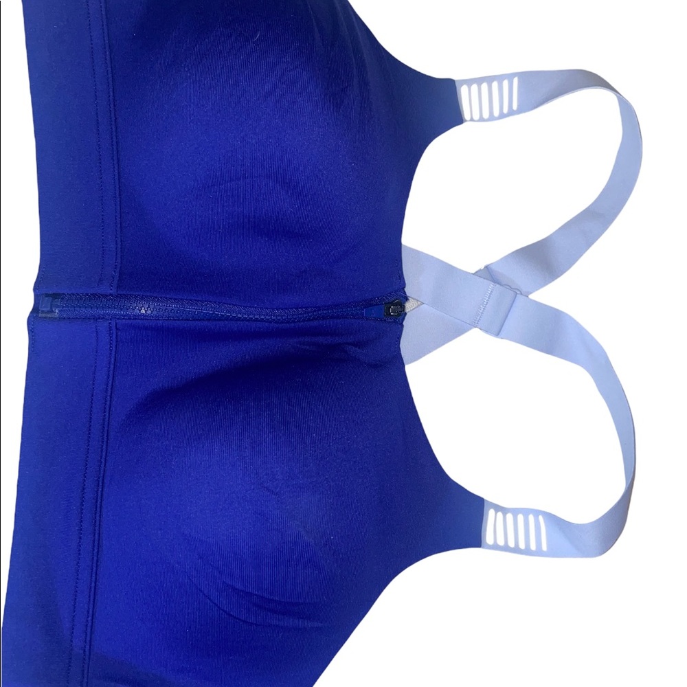 Under Armor high impact sports bra 38C NWT